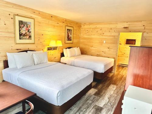2 double beds