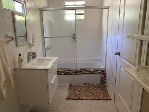 Moho's Cozy Bungalow in Quarter of Orleans