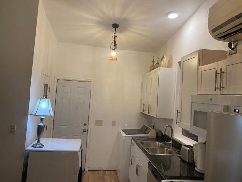 4 Bed 3 Bath Garage Conversion, Great for Families in Colorado Springs, USA