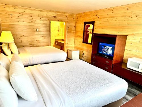 Sunrise Beach Motel - image 10
