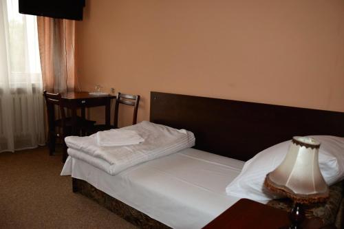 2 twin beds