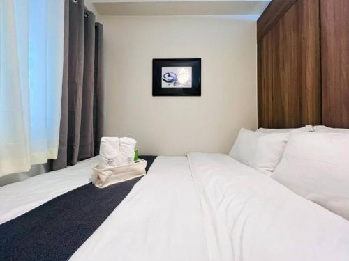 1BR Condotel with Balcony at FAME Residences #FM28, Manila