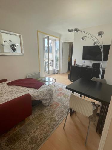 Villa et Porte des Ternes 5-6 pers calme et lumineux - main image