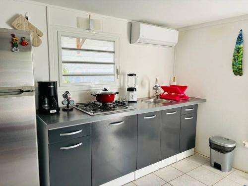 Instalaciones, Refuge PêBê Joli logement au coeur d'un immense jardin tropical (Refuge PeBe Joli logement au coeur d'un immense jardin tropical) in Ducos