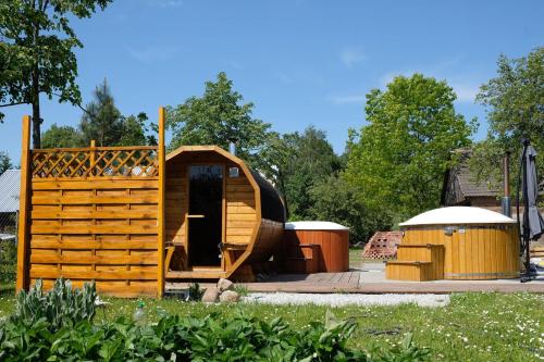 Pezsgőfürdő, Agroturystyka INKA in Dziesieciny