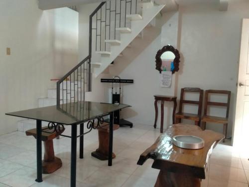 TWINS TRANSIENT HOUSE in Cabuyao