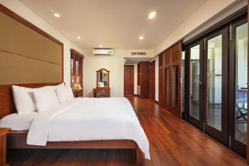 Deluxe Villa image 10