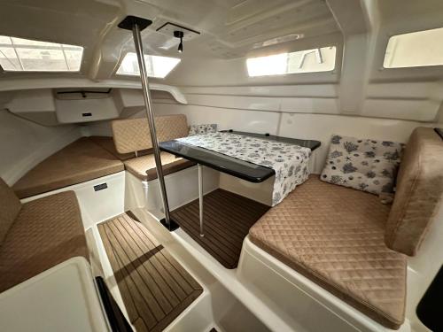 Floating Home - Übernachten auf einer Segelyacht im Hafen, Friedrichshafen (fotografie 5)