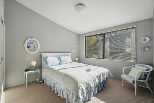 Remarkable Views - Queenstown Holiday Home - image 9