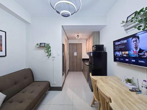 1BR Condotel with Balcony at FAME Residences #FM29, Manila