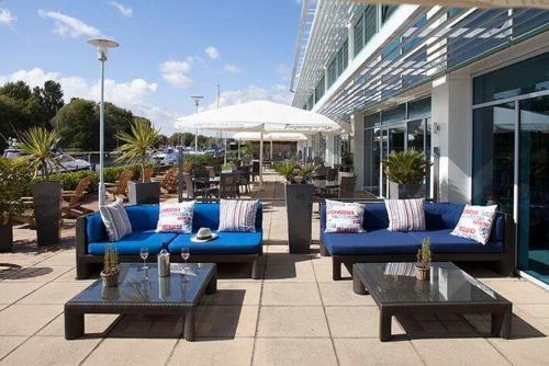 Balcony/terrace, Captain's Club Hotel & Spa near Solent Meads Golf Centre