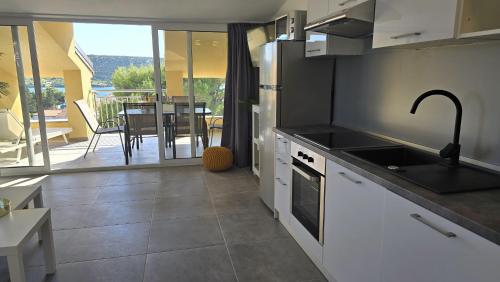 Apartments ANTONIA - S. Novalja 4