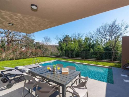Villa Querchus with private pool 7