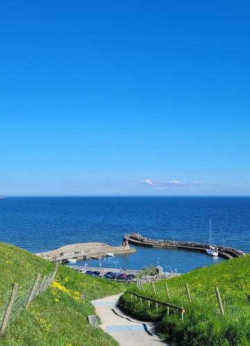 Közeli látványosságok, Röda huset Kåseberga (Roda huset Kaseberga) in Glemmingebro