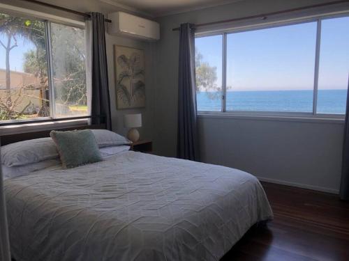 Pet & Family Friendly Ocean Front Beach Cottage, Bargara (zdjęcie 7)