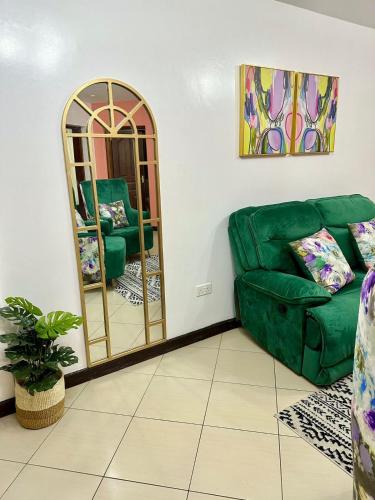Cozy Retreat Near Nairobi National Park, Giraffe Centre & Wilson Airport – khách sạn tại Tây Nairobi