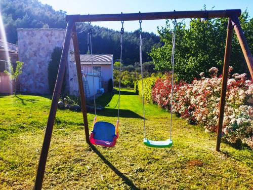 Dans le Var bas de villa plain- pied sur grand jardin avec entrée séparée - Location saisonnière - Solliès-Toucas