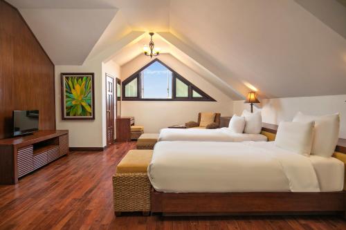 Villa with Private Pool image 10