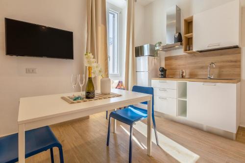 NURAS - La Marina Apartment & Room, Alghero (photo 8)