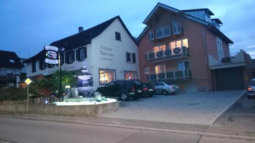 Gasthaus-Pension Fischerkeller - Randegg