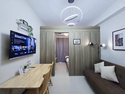1BR Condotel with Balcony at FAME Residences #FM31, Manila