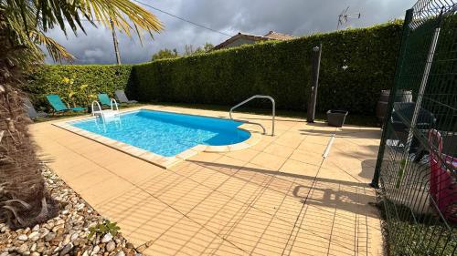 Les jardins de Gabriel gîte à louer La Cavaille