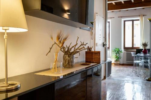 Santa Croce suite with a stunning view - image 3