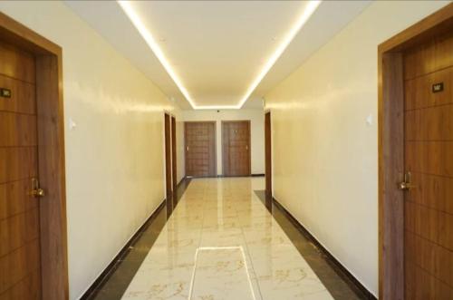 Vestabils, Hotel MADHAVAN INN in Wai