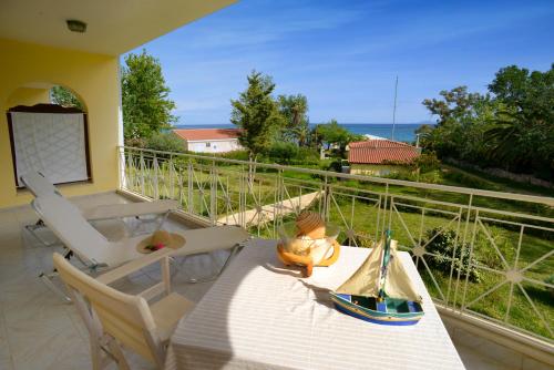Albouro seafront apartments – Katelios, NC