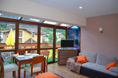 Quadruple Room with Terrace image 6