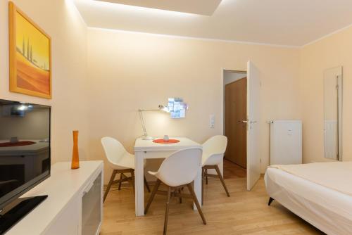 Komfort Apartment Köln Südstadt Messenah, Кёльн (фото 2)