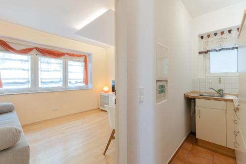 Komfort Apartment Köln Südstadt Messenah, Кёльн (фото 7)