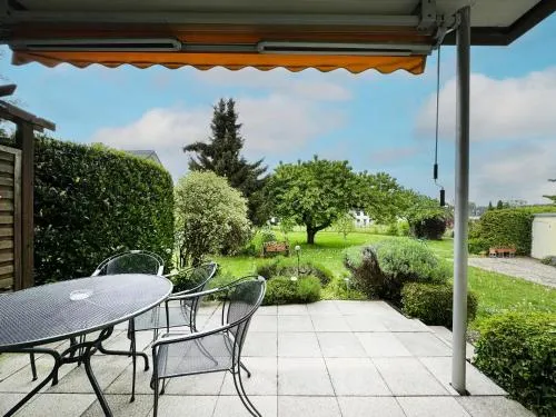 Apartment SEEwiese mit großem Garten und autemberaubenden Alpenpanorama in Friedrichshafen, Deutschland