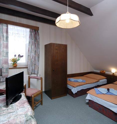 2 twin beds