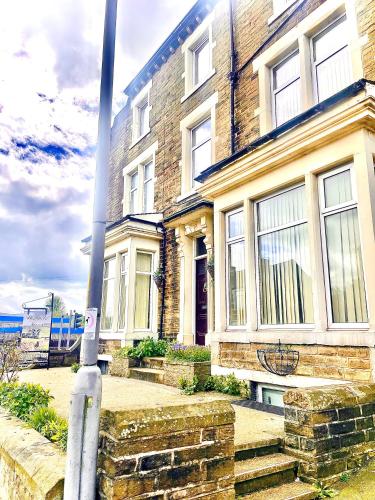 ไฮฟิลด์ เฮาส์ (Highfield House) in สคิปตัน