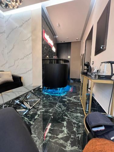 LUCIGNOLOROOM stazione centrale Napoli 5