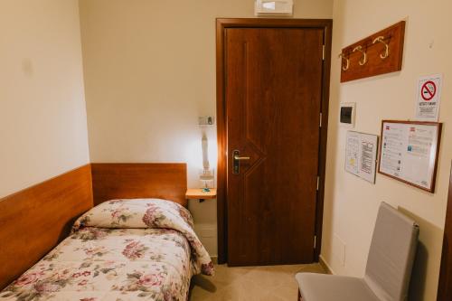 1 twin bed