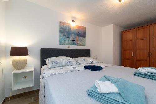 Apartmans and studios Ana