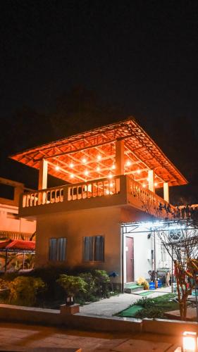 Buitenkant, Damodar River Retreat, Uluberia in Orphuli