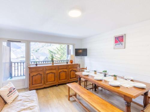 Duplex 9 pers, proche télécabine à St-Lary, parking - FR-1-296-235