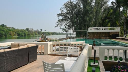 Facilities, Damodar River Retreat, Uluberia in Orphuli
