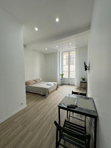 Appartement B, T1, centre-ville - Location saisonnière - Nérac