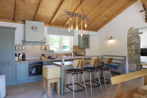 ห้องครัว, Villa Ulika in ยูติซี