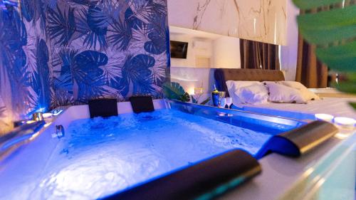 MAZZINI LUXURY JACUZZY SUITE Catania 2