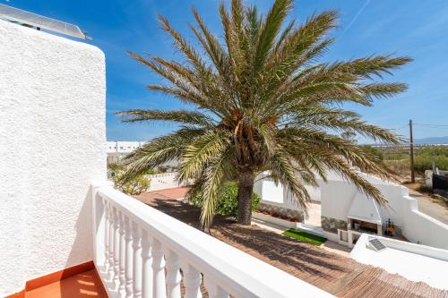 陽台/露台, Casa en Cabo de Gata con barbacoa y Jardín, cerca de la playa (Casa en Cabo de Gata con barbacoa y Jardin, cerca de la playa) in 加塔角