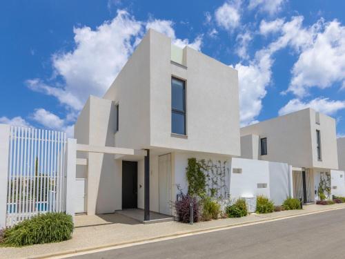 Two-Bedroom Villa image 10
