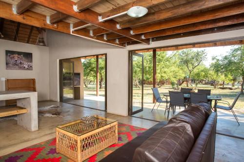 Kubu Bush Lodge Kubu Bush Lodge