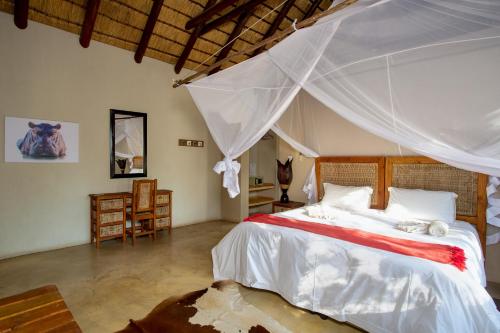 Kubu Bush Lodge