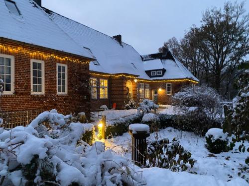 Exterior view, Bahnhof Vaale- Gleis 3 in Vaale