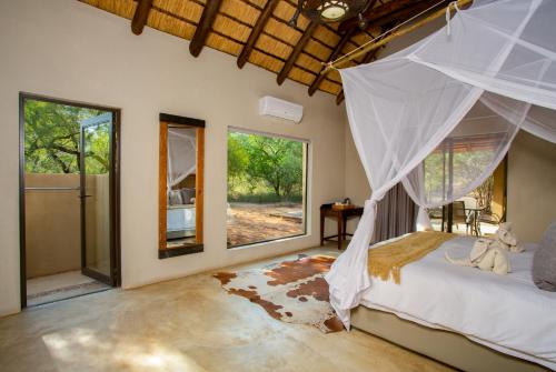 Kubu Bush Lodge